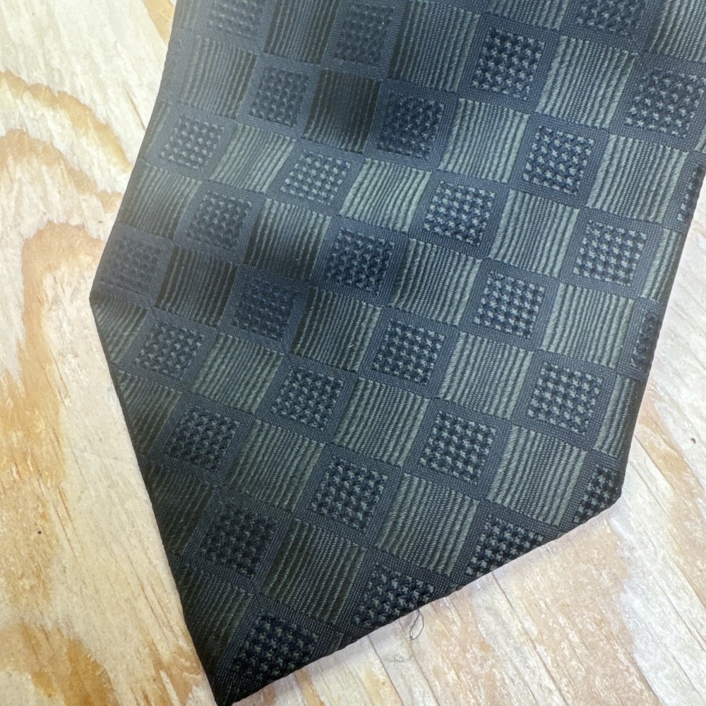 Eros Green Geometric Print Silk Tie Made In Italy